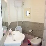 Scugnizzella Holiday House شقة *